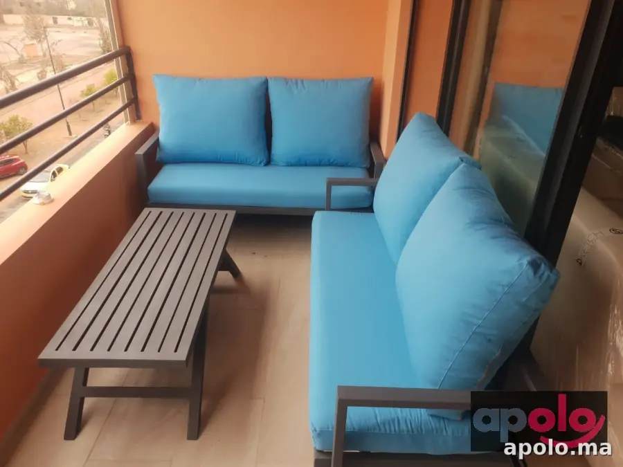 كراسي خارجية أنيقة – راحة وأناقة لمساحتك